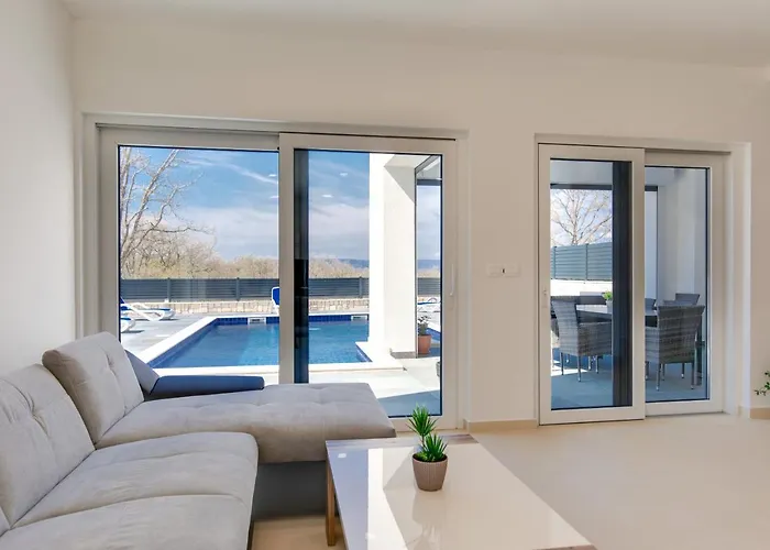 Gloriette * Krk Town