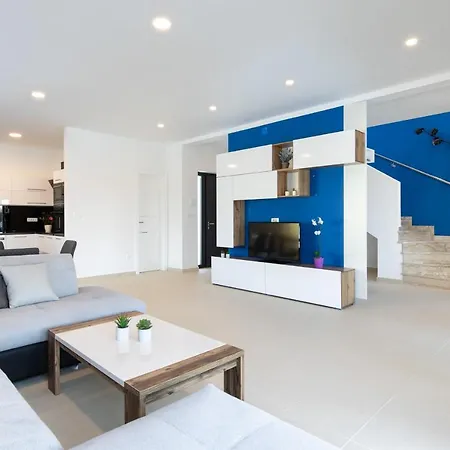 Gloriette Villa Krk Town